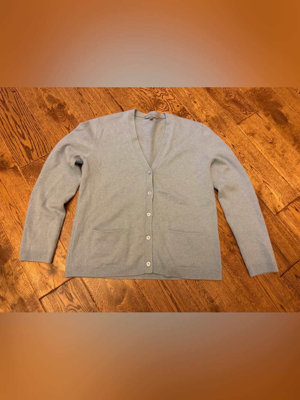 NEIMAN MARCUS Cashmere Collection Button Cardigan Sweater baby light Blue M